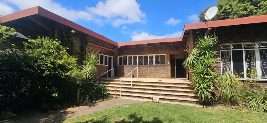 3 Bedroom Property for Sale in Protea Park North West